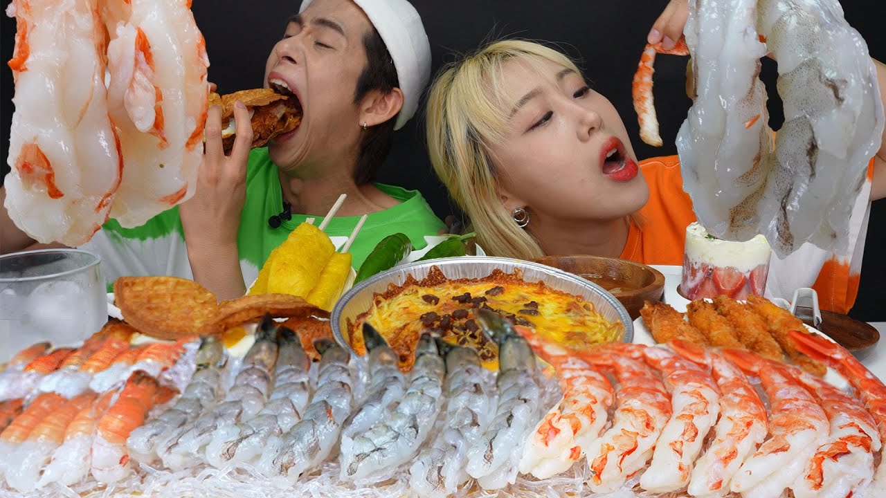 SUB)ASMR MUKBANG 미친조합🤣 따로먹방 3탄🤤 초새우+딱새우+새우회+묵사발+와플치킨+치즈스파게티+딸기케이크 🍤🥮🥘🍰  Raw shrimp+Spaghetti+cake