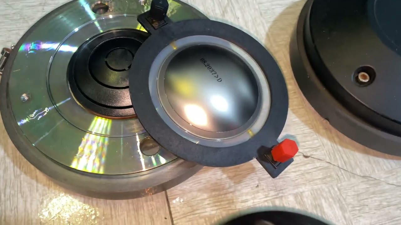 Loa 50 fen , 50 a&d , 50 b&c , 40 rcf , 40  eminece , 30 rcf Neo , 30 b&c , trép 850 b&c 