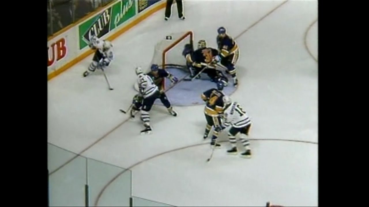 Blues @ Maple Leafs Game 1 1993 Playoffs - Game Highlights