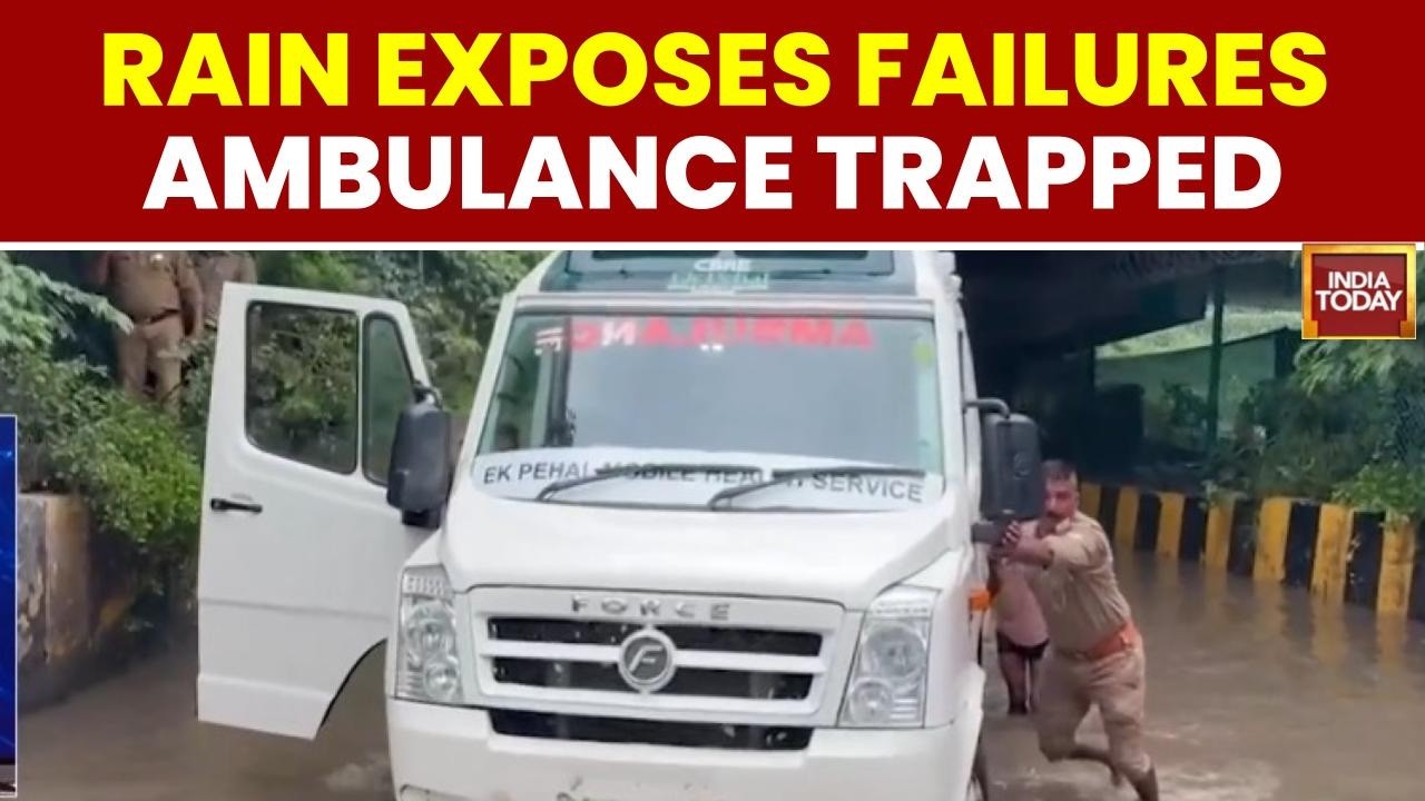 Heavy Rain Waterlogs Noida Highway | Ambulance Trapped For 30 Mins, Police Push It Out