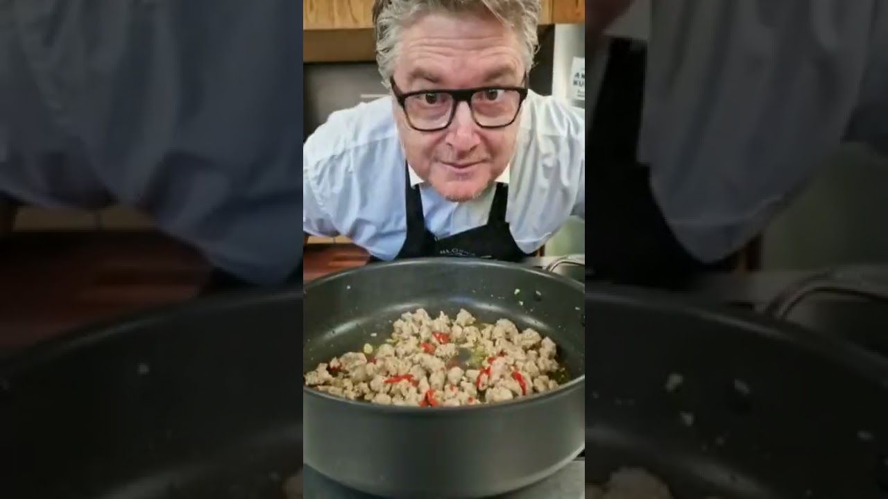Pappardelle z Gorgonzolą i białą kiełbaską