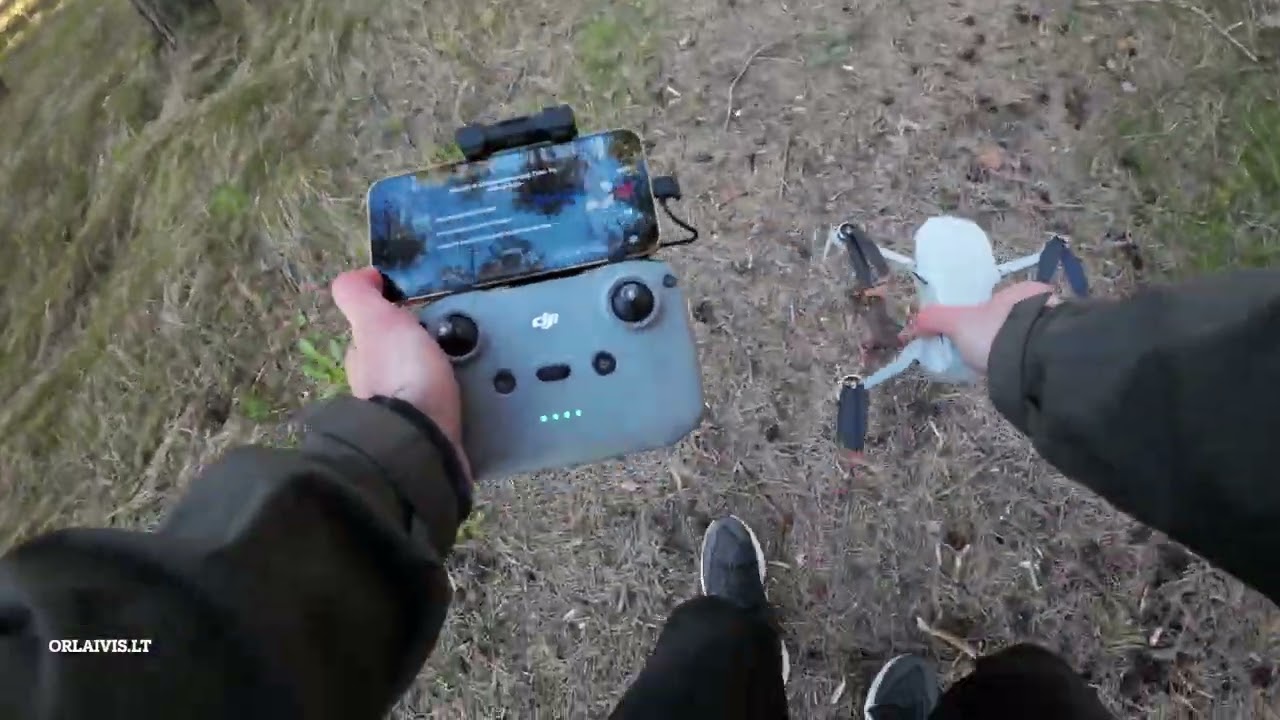 Mini 2 SE dronas pajūryje