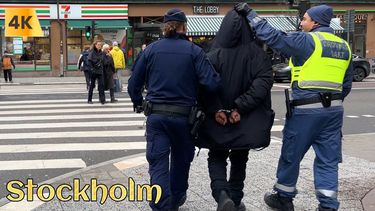 Exploring Stockholm's heart on Foot 🌍 Explorando el Corazón de Estocolmo a Pie 🌍 徒歩で探るストックホルムの中心
