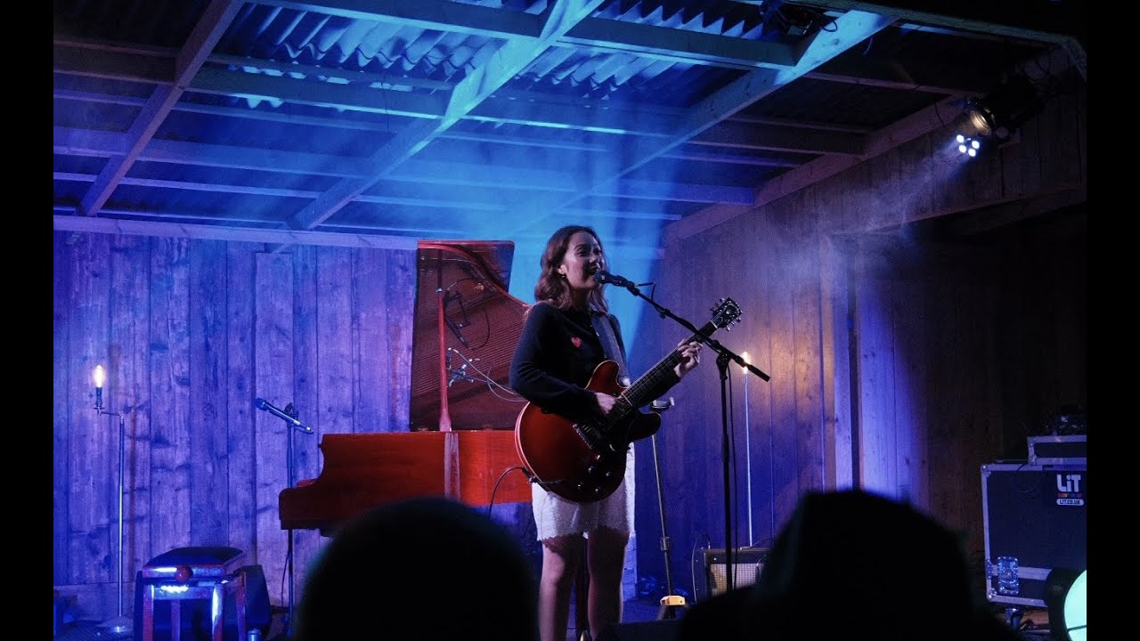 Laufey Live in London - FULL CONCERT