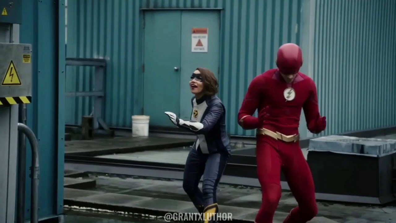 Grant Gustin dancing on set for almost 2 minutes