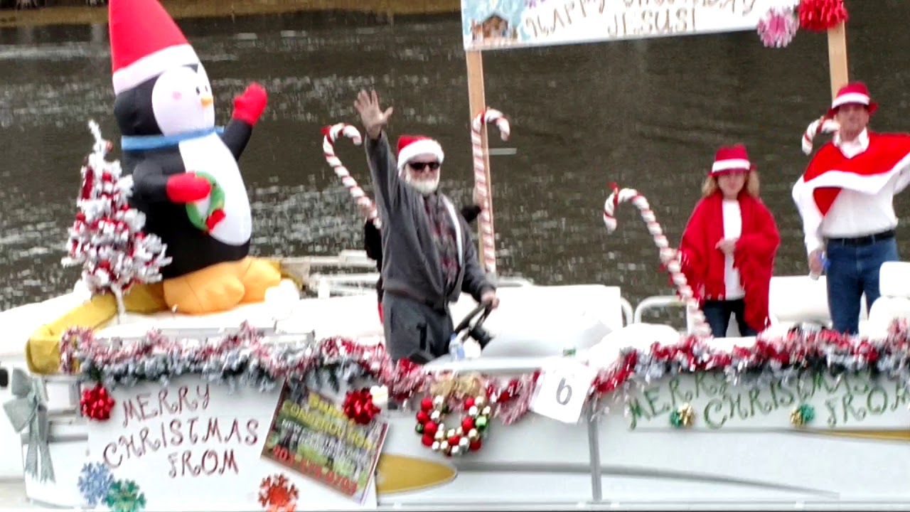 2017 Uncertain TX floating Christmas parade