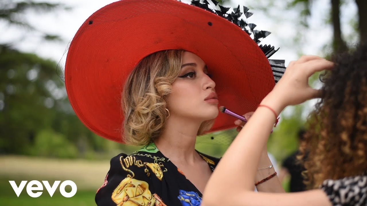 La Zarra - Tu t’en iras (Behind The Scenes)