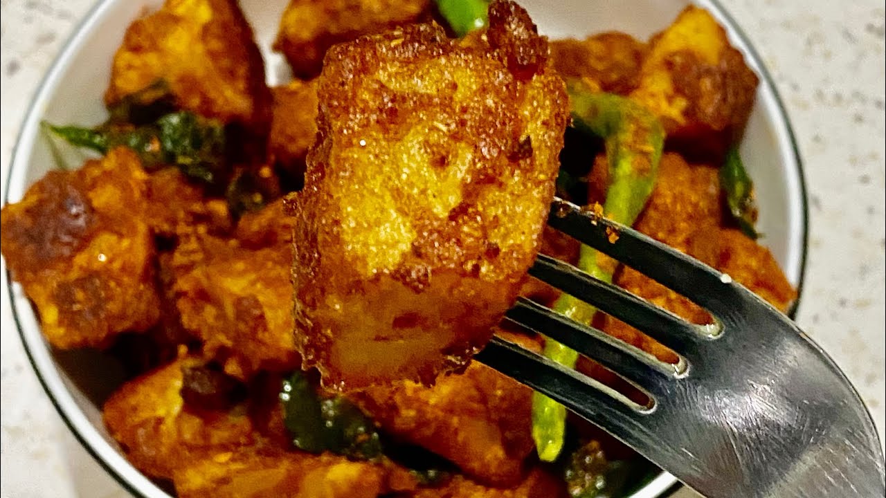Aloo Koliwada Recipe | Crispy Chatpata aloo koliwada | Cook with nandu