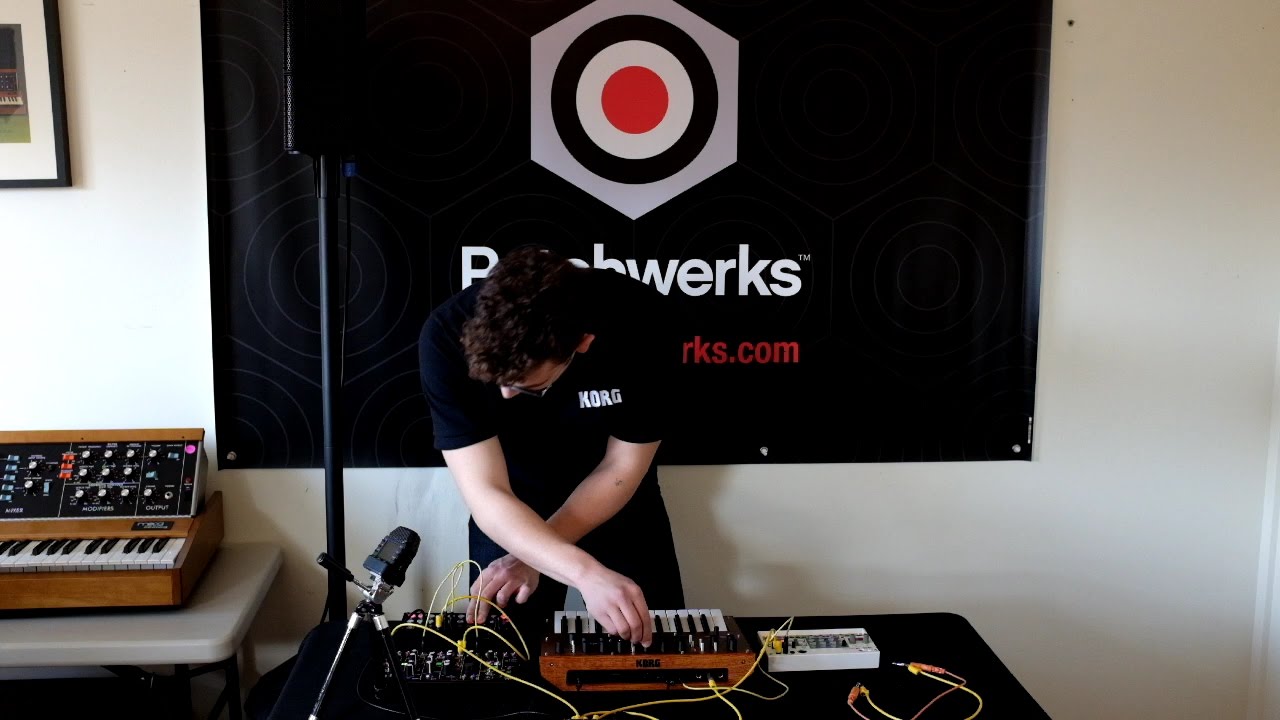 Patchwerks presents Korg Monologue - Nick Kwaś demo w/ Volca Sample, SQ-1 & MakeNoise 0-Coast