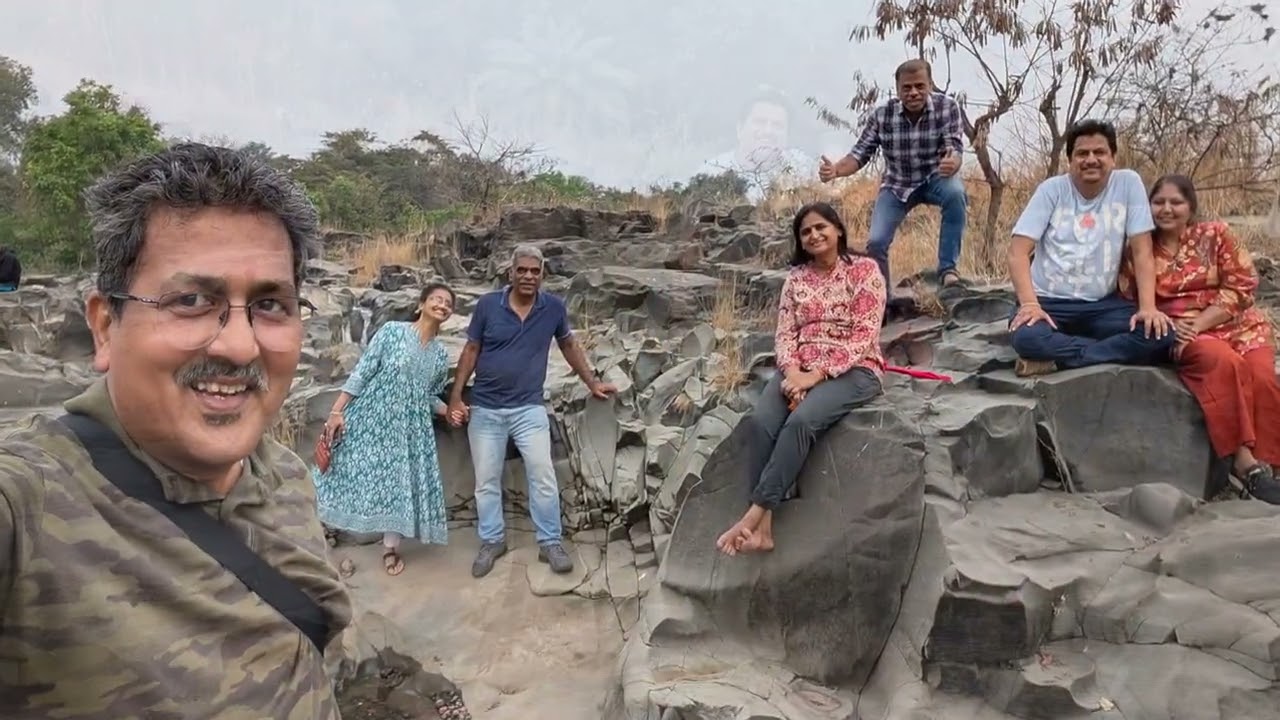 वेण्णा नदीतील रांजण खळगे परिसर