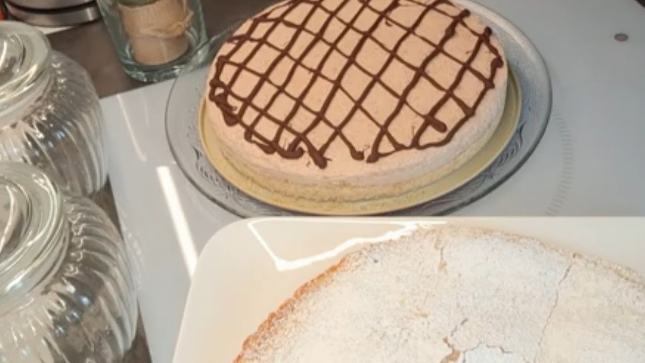 Desserts : croissants aux pommes et raisins secs + cheesecake au chocolat😋