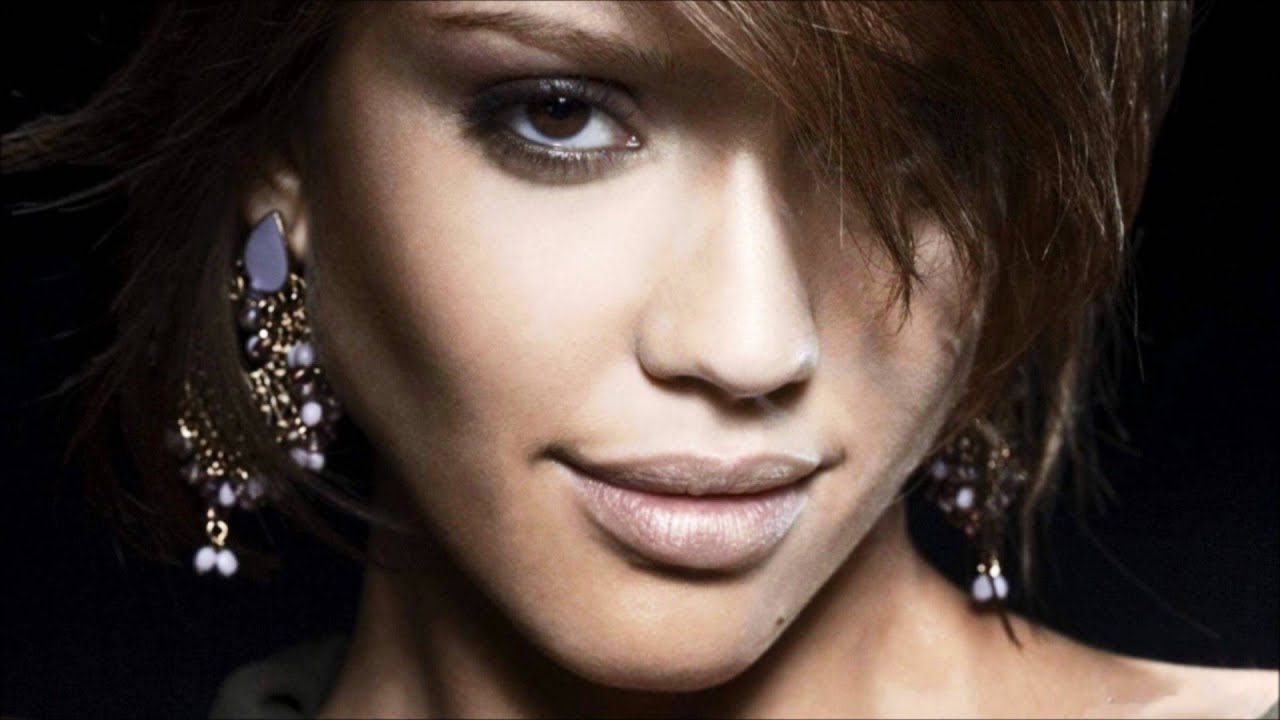 Jessica Alba, 2  video slide show.          Patsy