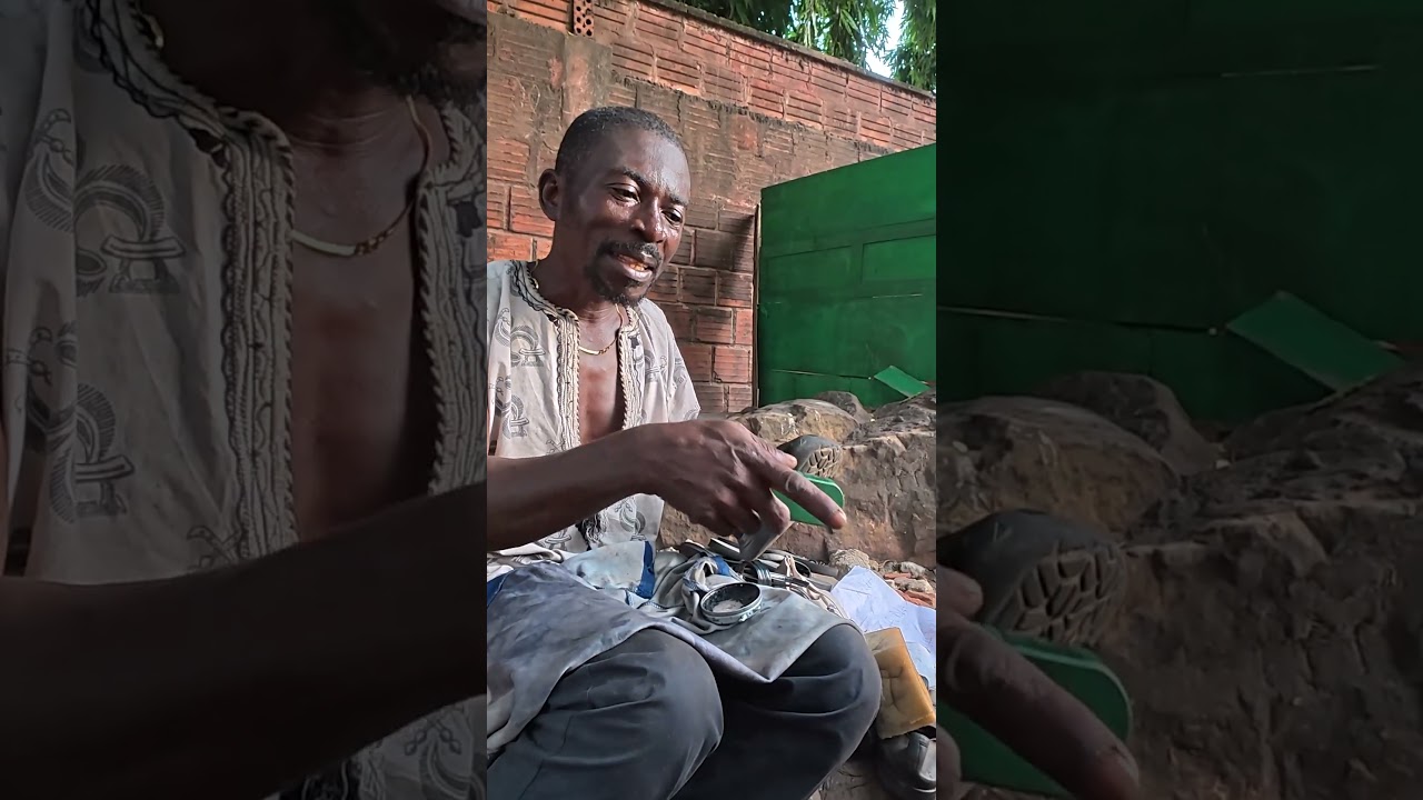 Чистка обуви за 45 долларов от доброго человека в Аккре, Гана 🇬🇭 #шорты