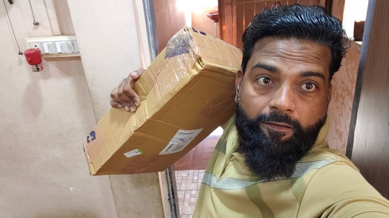 Parcel aa gaya 🚐🚍🚍