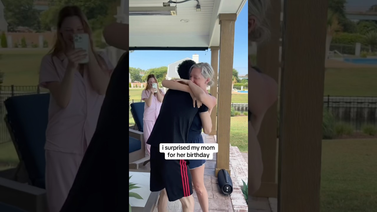 her reaction was worth the trip 🥹 #birthday #surprise #mom #surprisegift