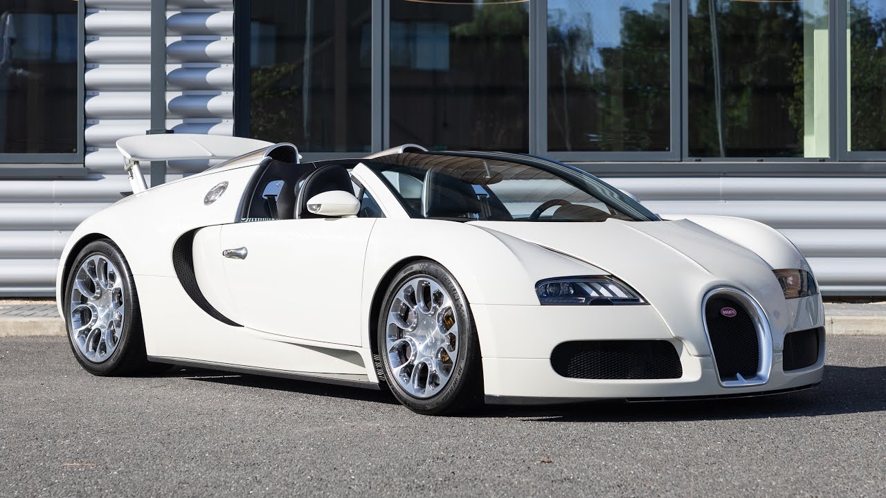 Bugatti Veyron 16.4 Grand Sport - White - Walkaround (4K)