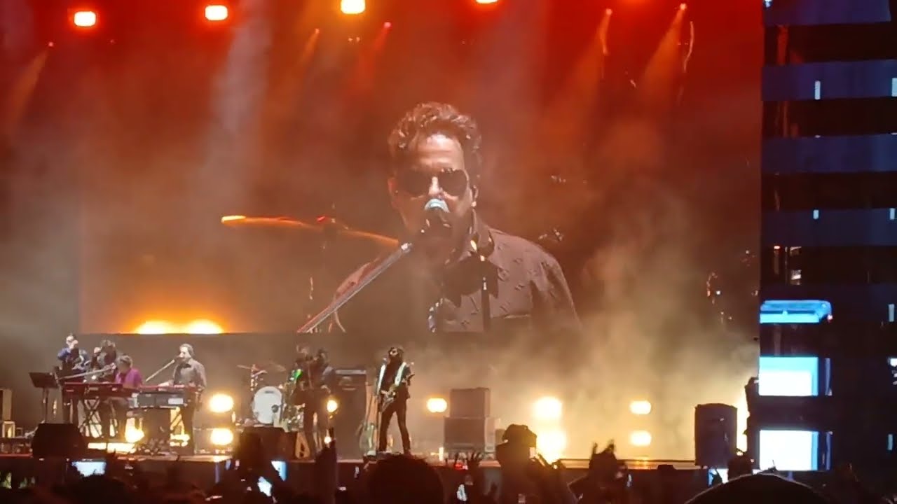 Andrés Calamaro - Sin Documentos - en vivo