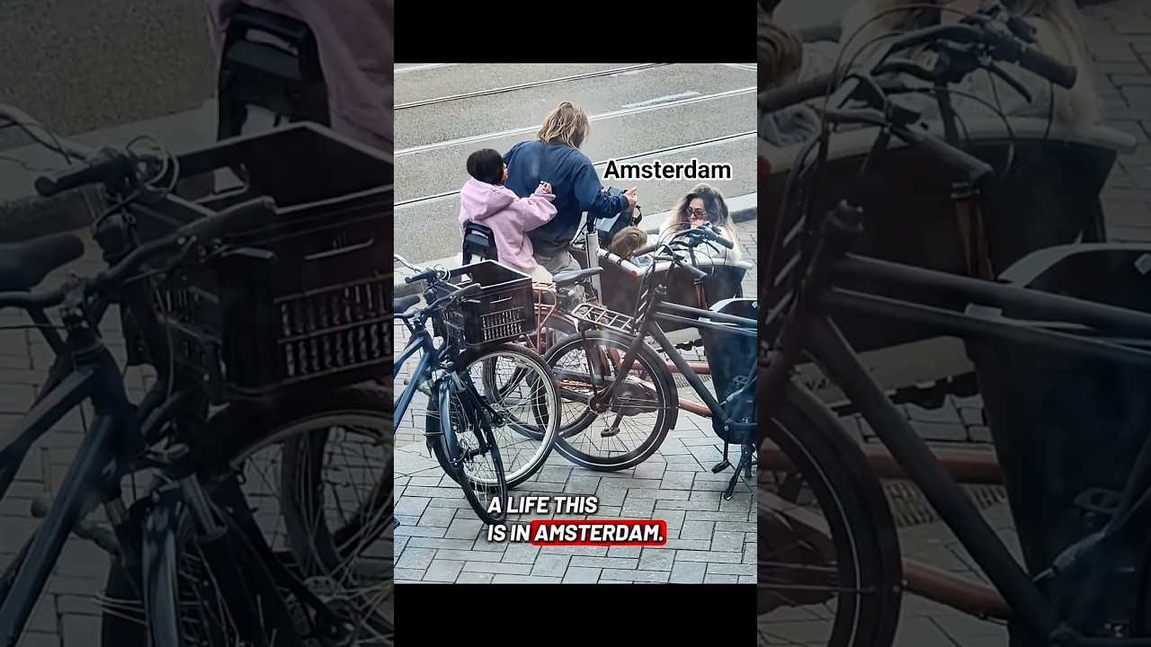 Амстердам, Нидерланды, удивлён, увидев