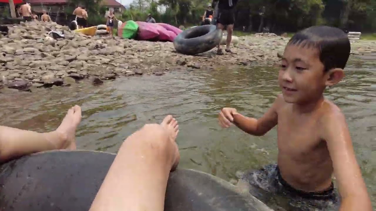Tubing down Nam Song River - Vang Vieng - Laos