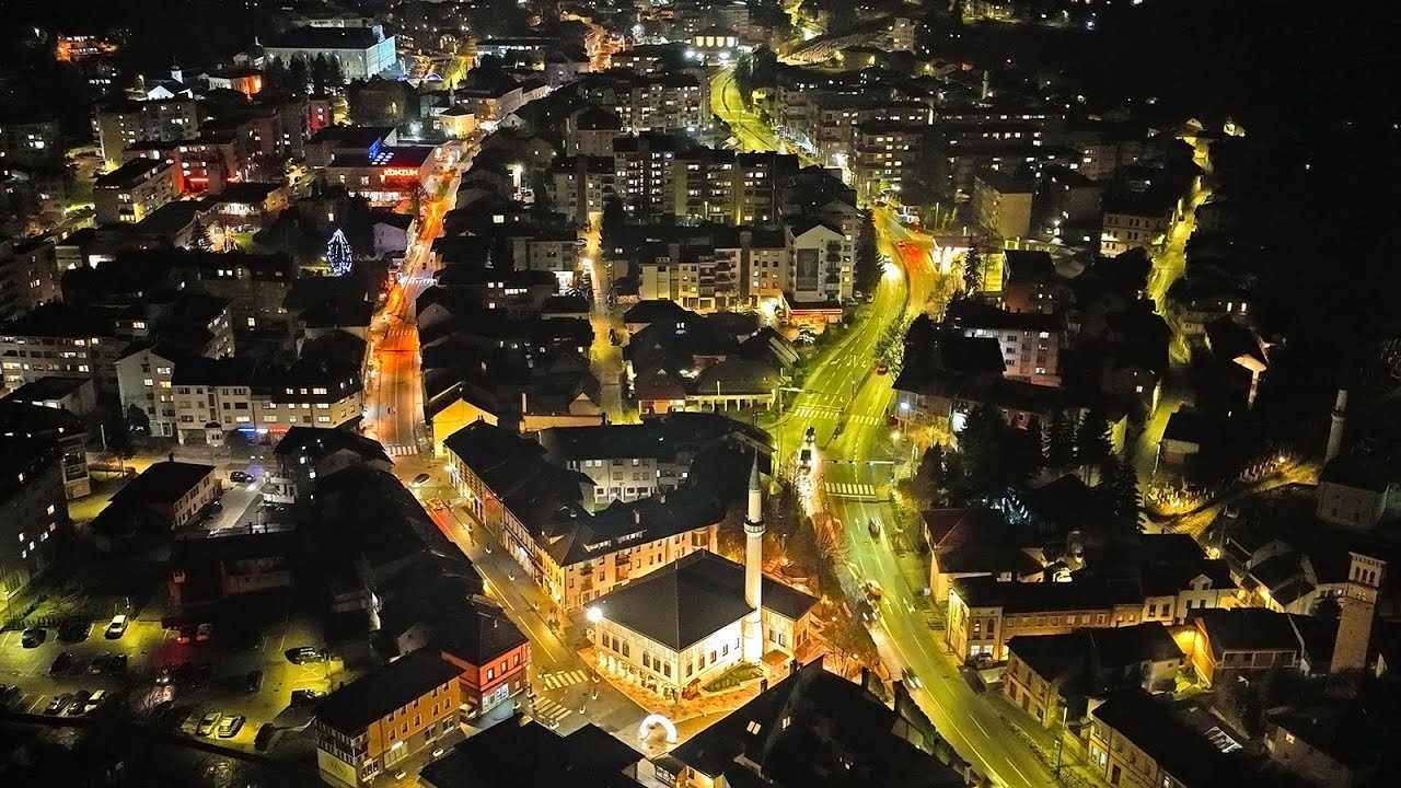 Travnik noću iz zraka