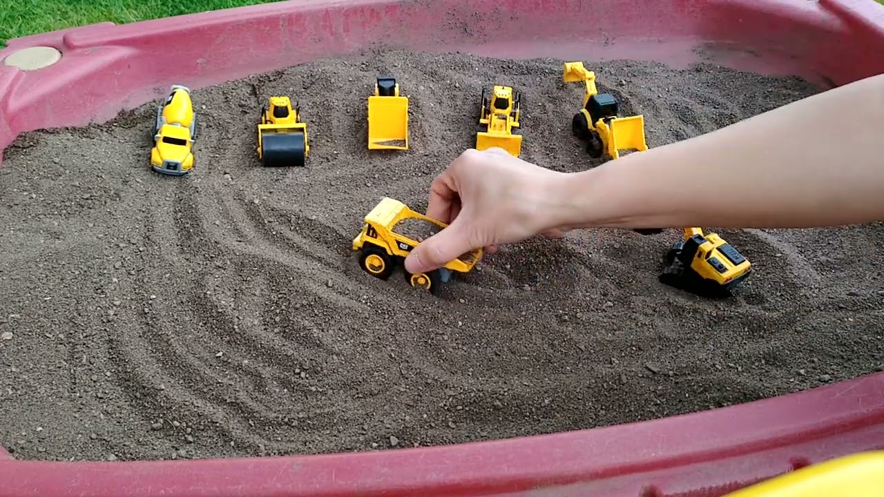 CAT Mini Construction Vehicles | Little Machines