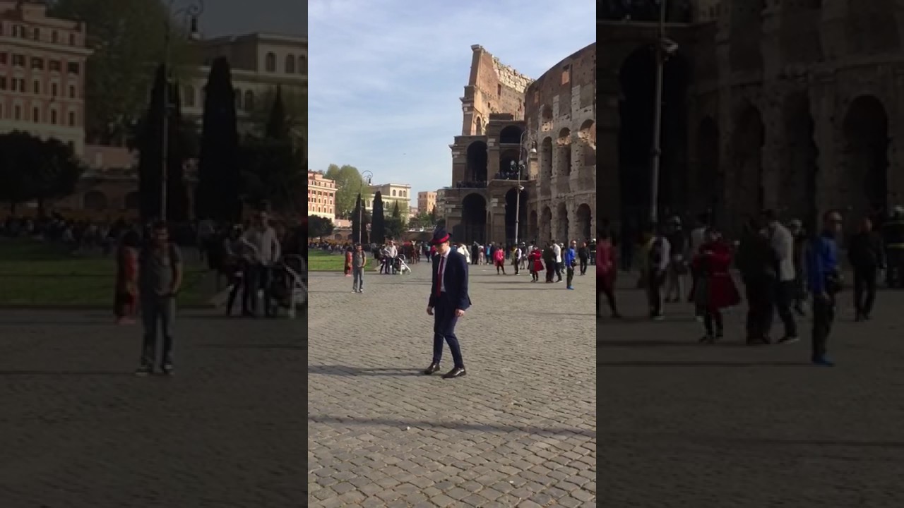 Ballerino Tim al Colosseo