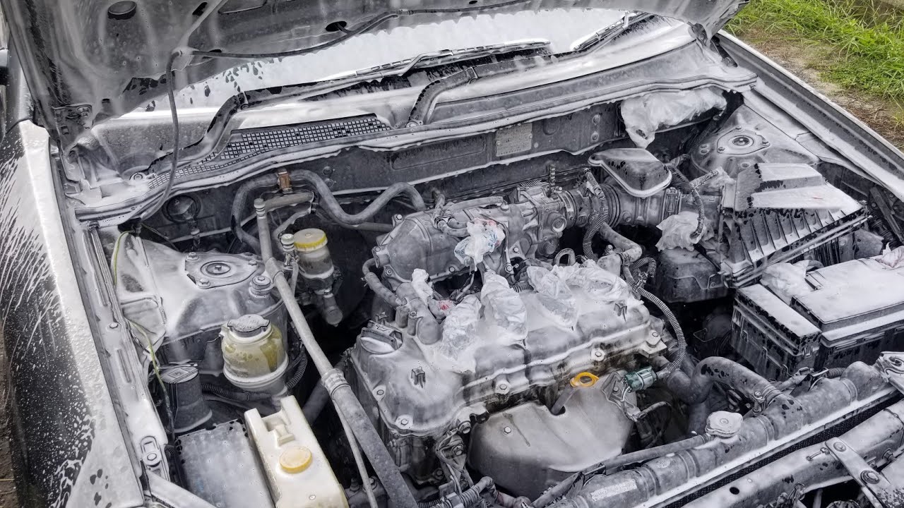 Nissan Wingroad Y11 | Engine Bay Detail