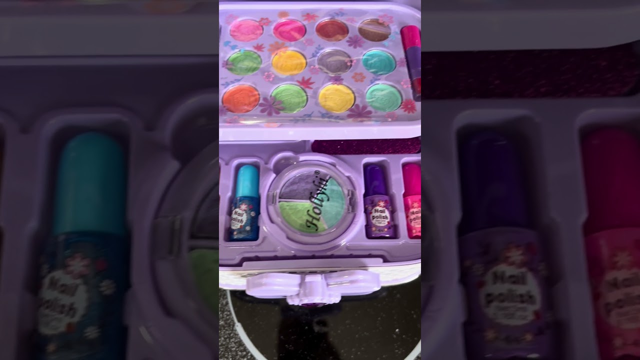 Kids makeup with carrying case 