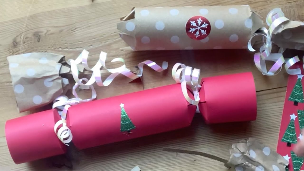 How to Make a Christmas Cracker