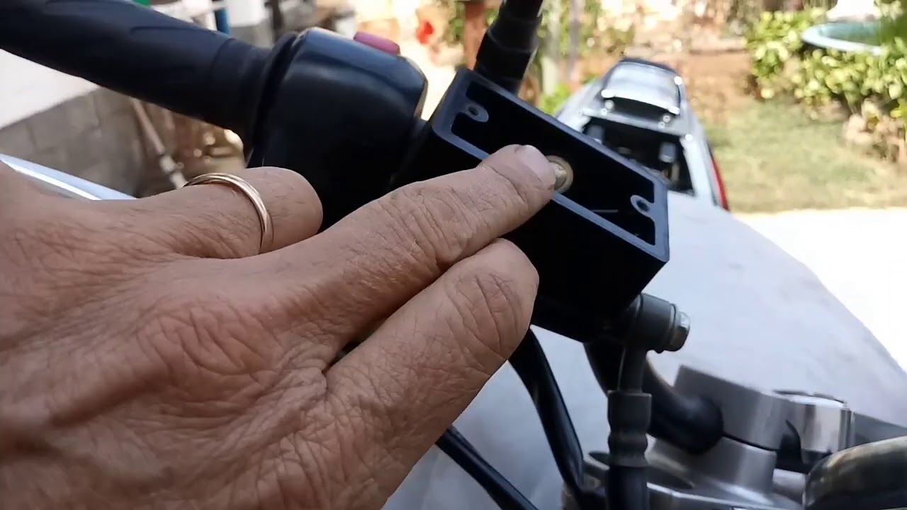 TROCA FLUÍDO DE FREIO MOTOS VIRAGO 535 / SUZUKI GS 500 / FAZER 250