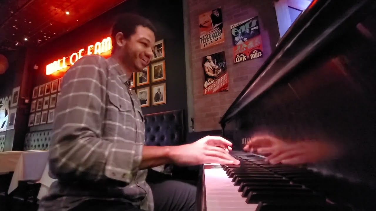 Pressing The Issue - Alejandro Salazar Trio