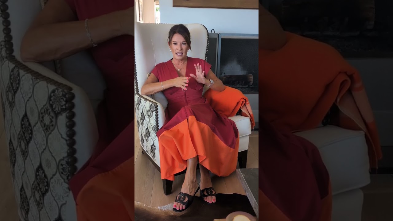 Sharing A Story 🍷