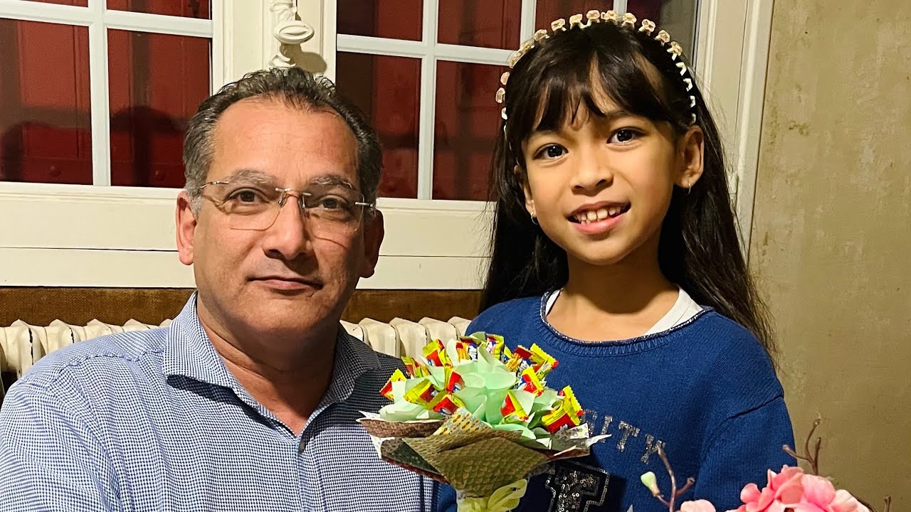 Quá trình làm bó hoa kẹo Việt Nam mà papa yêu thích của Anna ￼