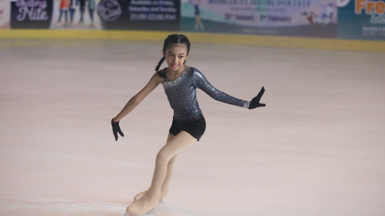 Nayfa Ikut Lomba Ice Skating Cover BLACKPINK - '마지막처럼 (AS IF IT'S YOUR LAST)'