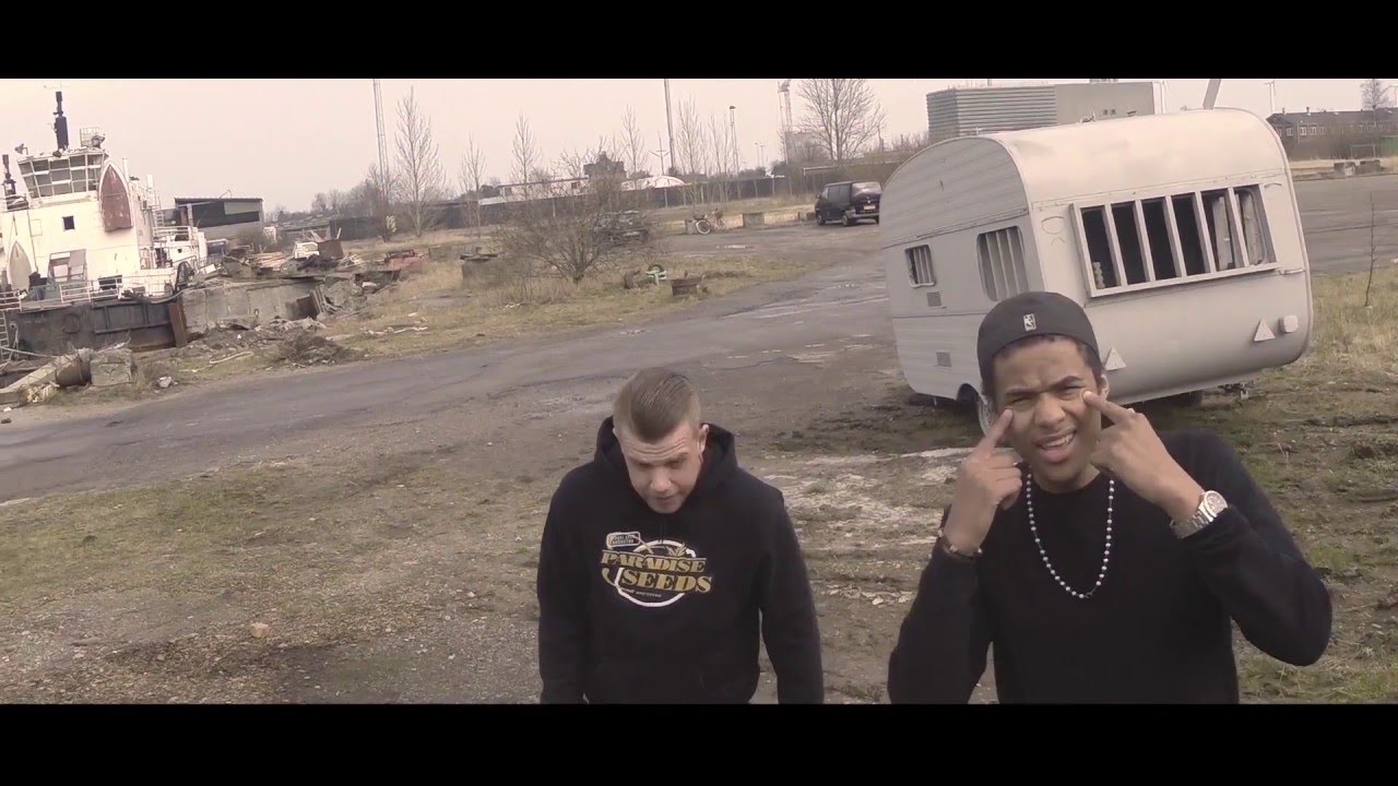 Mads B feat. SP - Selvom jeg smiler (Officiel musikvideo)