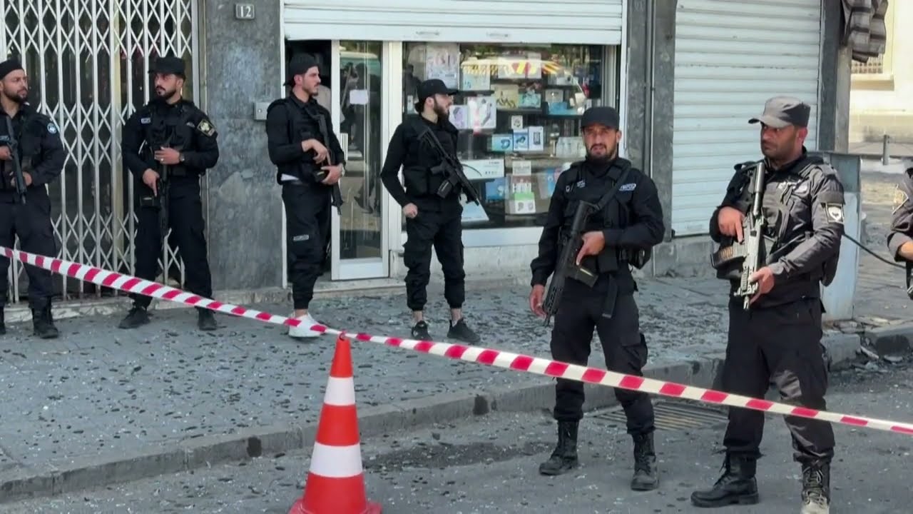 Взрывы в Дамаске во время визита Макрона в Сирию, 18 человек пострадали