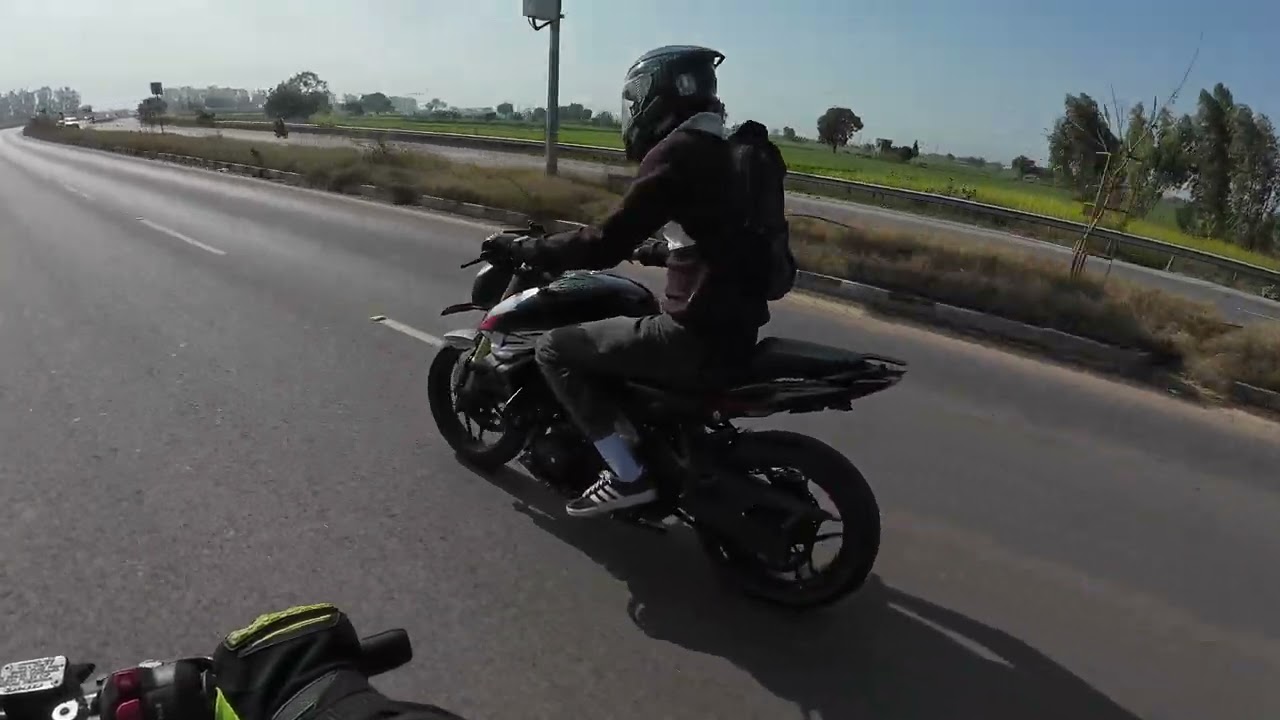 NS400 On Road! First Impressions | Beast or Bluff? 🚀🔥