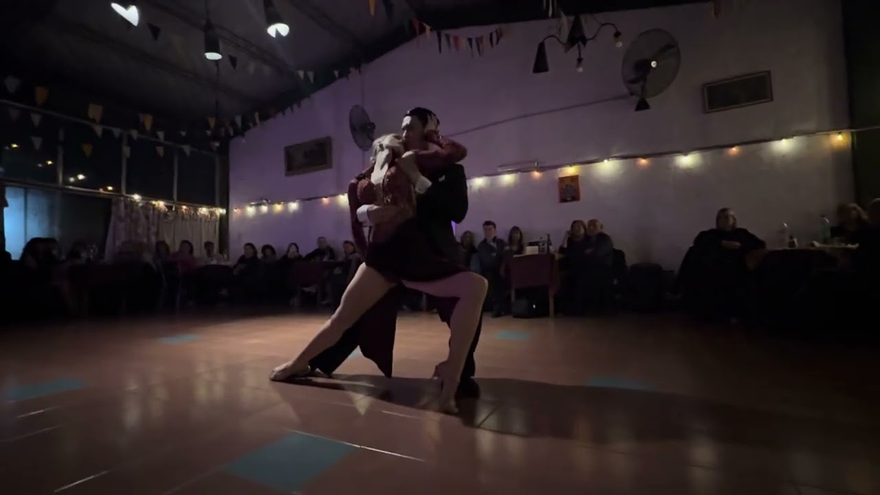 Emiliano Vega y Casandra Estéfano, Presentación en Somos Milonga 9/8/2025 