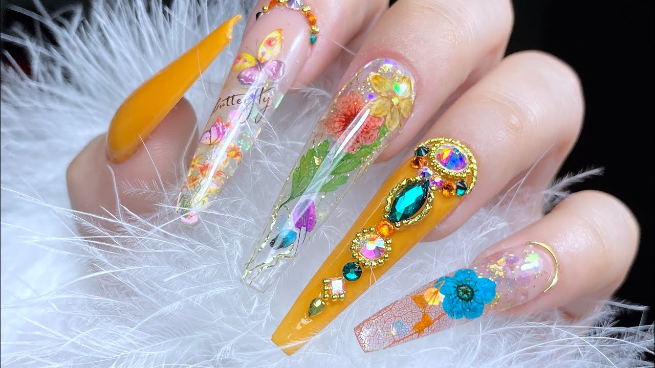 Naturaleza Muerta en Uñas