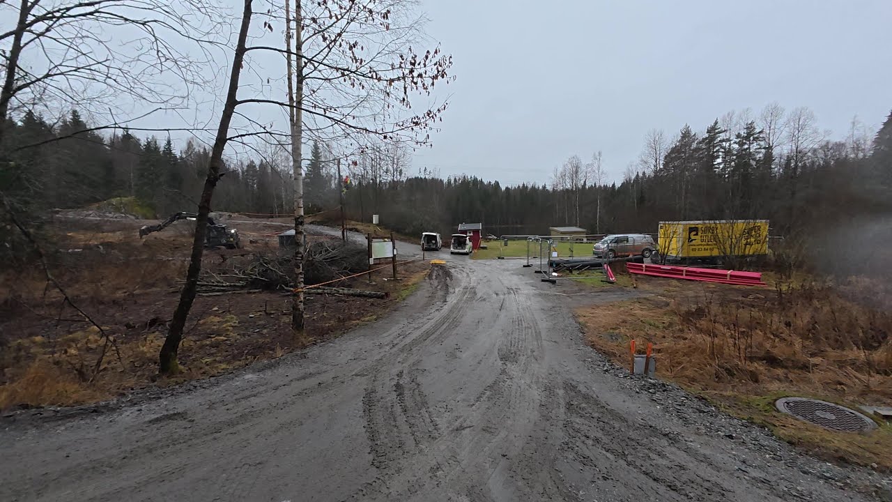 Planen var å gå nye skiløypa fra Kloppa mot Stallerud, men den var stengt. Gikk alternativ runde.