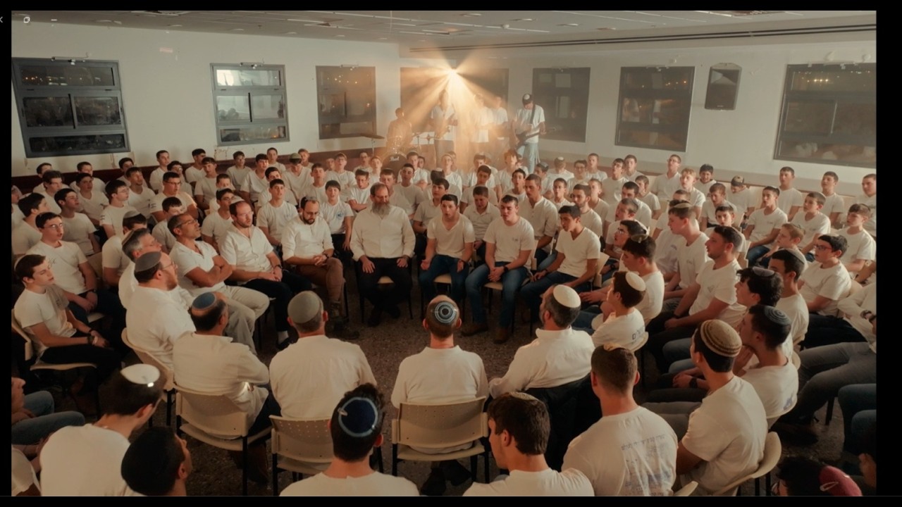 מוסיפים אור ושמחה: מחרוזת שירים מתלמידי 'אור תורה נווה שמואל'