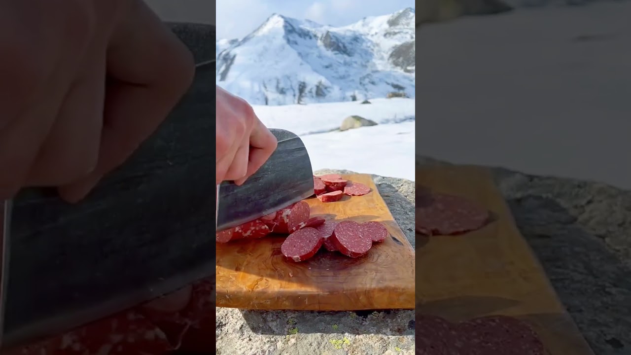 Snowy Stone Grill Breakfast 🍳❄️#MountainCooking #CampfireFood #StoneGrill #shorts  #OutdoorBreakfast