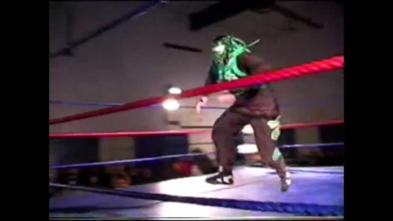 Super Dragon vs. Joey Ryan (PWG Use Your Illusion 4) (FanCam angle) (10-23-2004)