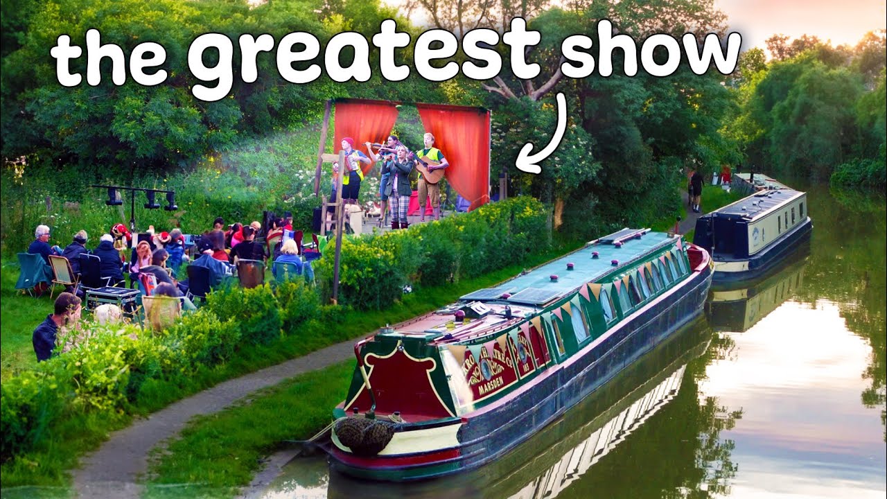 This historic narrowboat doubles as a floating theatre | Things to do on the canals - 223