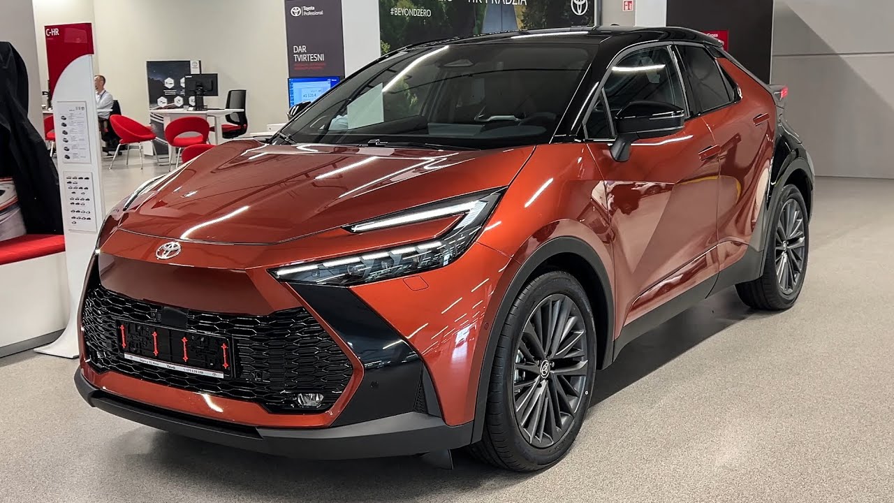 2025 TOYOTA C-HR HERO - INTERIOR AND EXTERIOR WALKAROUND 4K