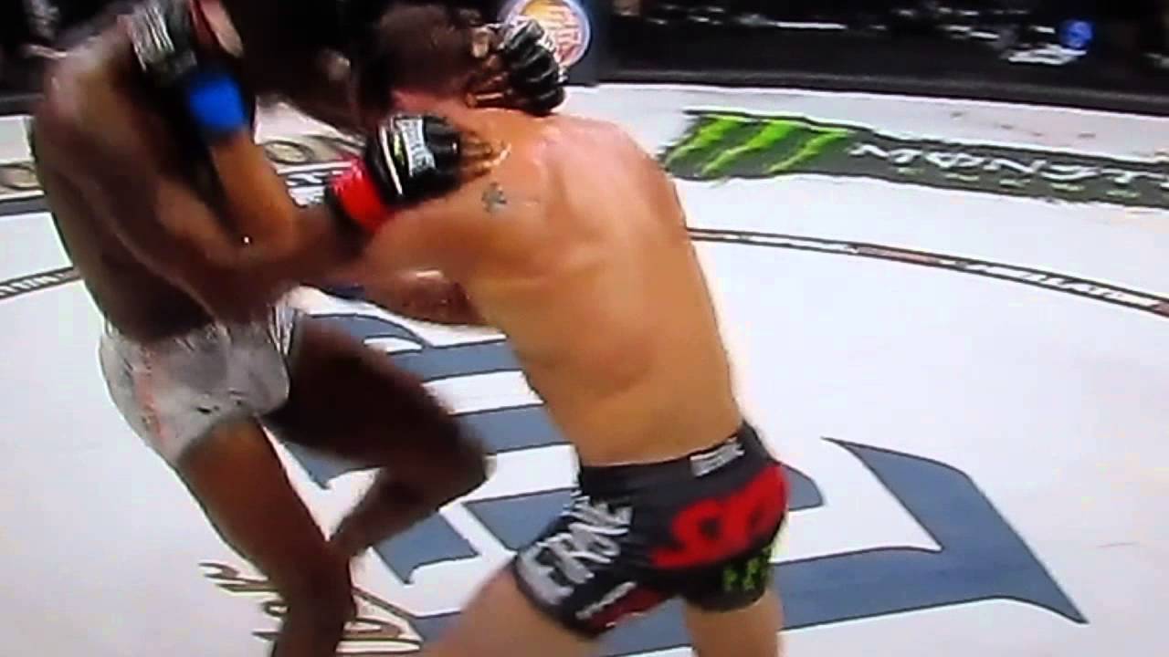 Will Brooks vs. Michael Chandler #Bellator131 KICK TO CUP