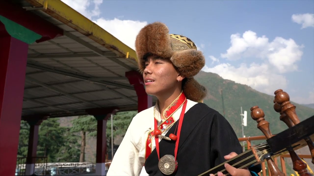 ཕོ་བྲང་དམར་པོ