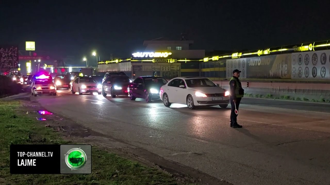 Top Channel/ Aksident në Durrës, mjeti përplas motocikletën, drejtuesi dërgohet në spital