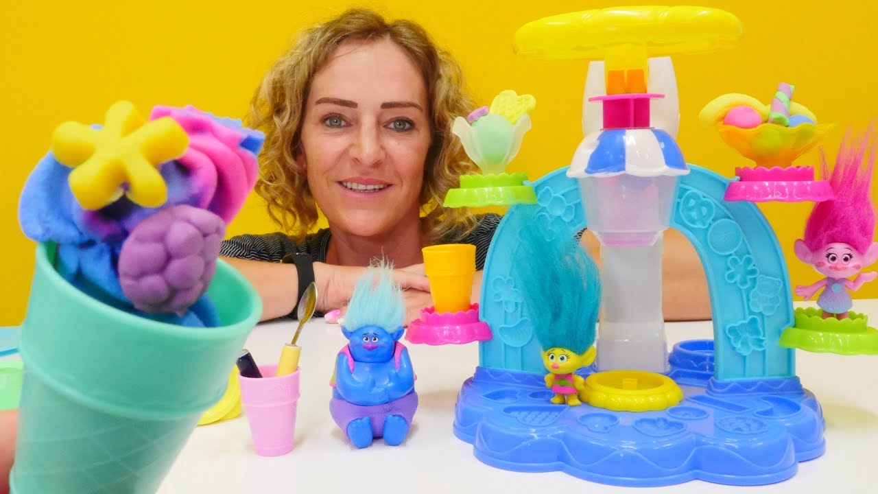 PlayDoh Video - Spielspa&szlig; mit den Trolls - Unsere neue Eismaschine