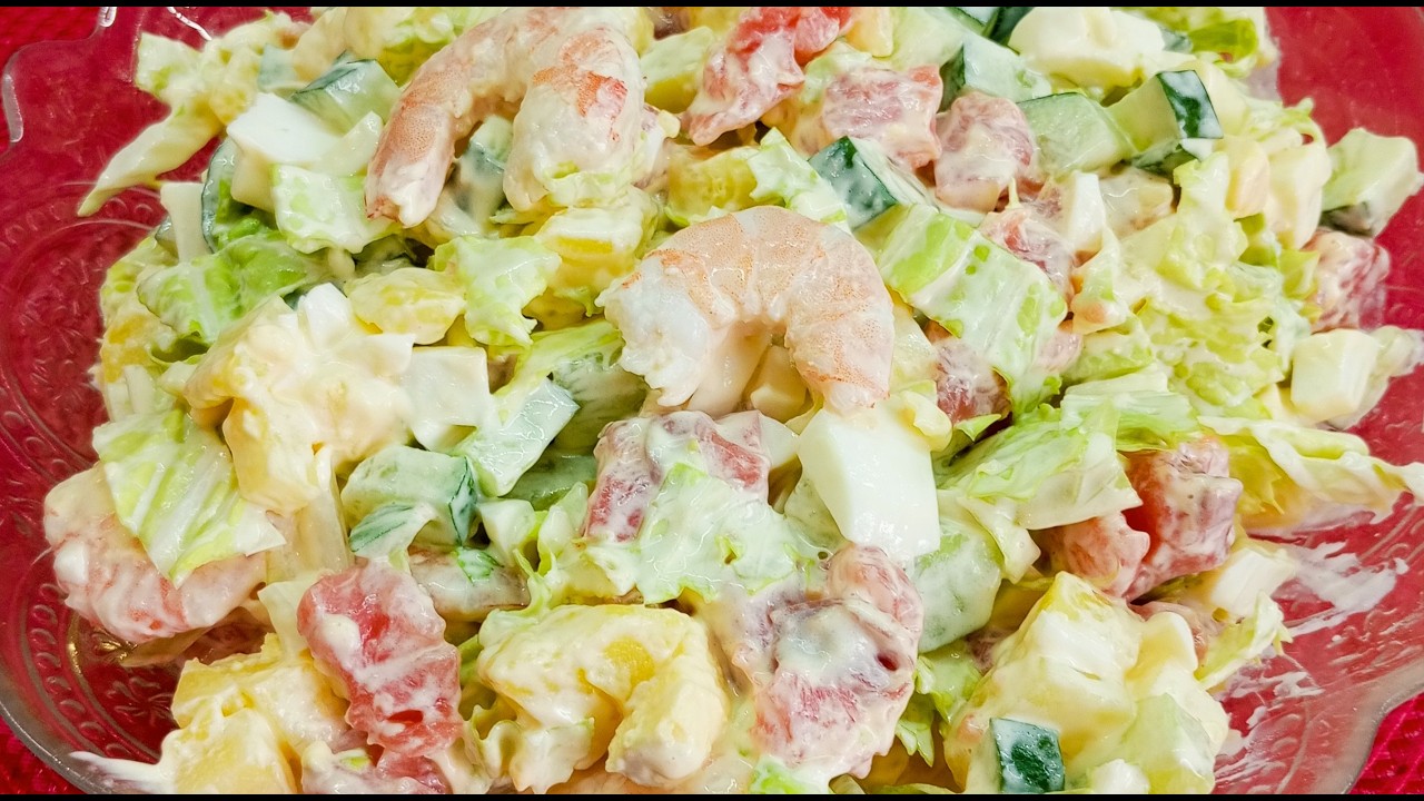 Необычный салат с Креветками, соленой Семгой и пекинской капустой на праздничный стол